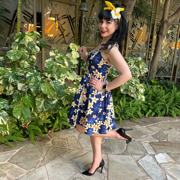 Meet your Posher, Robin - Picture 3 of 5